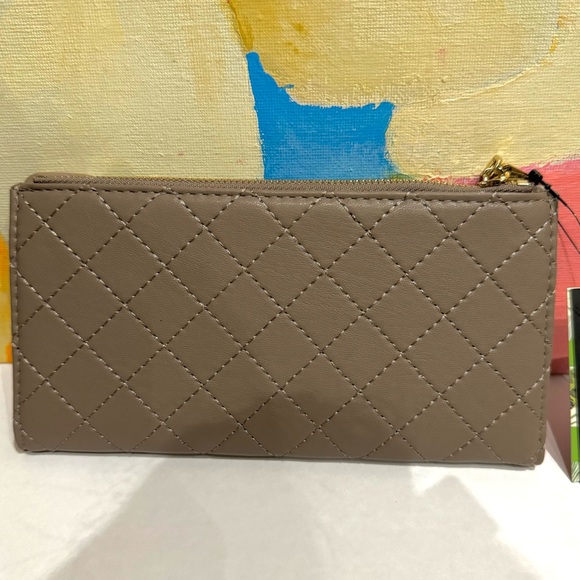 Badgley Mischka Logo Quilted Wallet - Picture 2 of 5